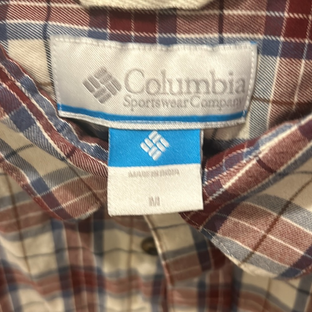 Columbia Sportswear Men’s Medium Button Down Dress Shirt - Picture 2 of 6